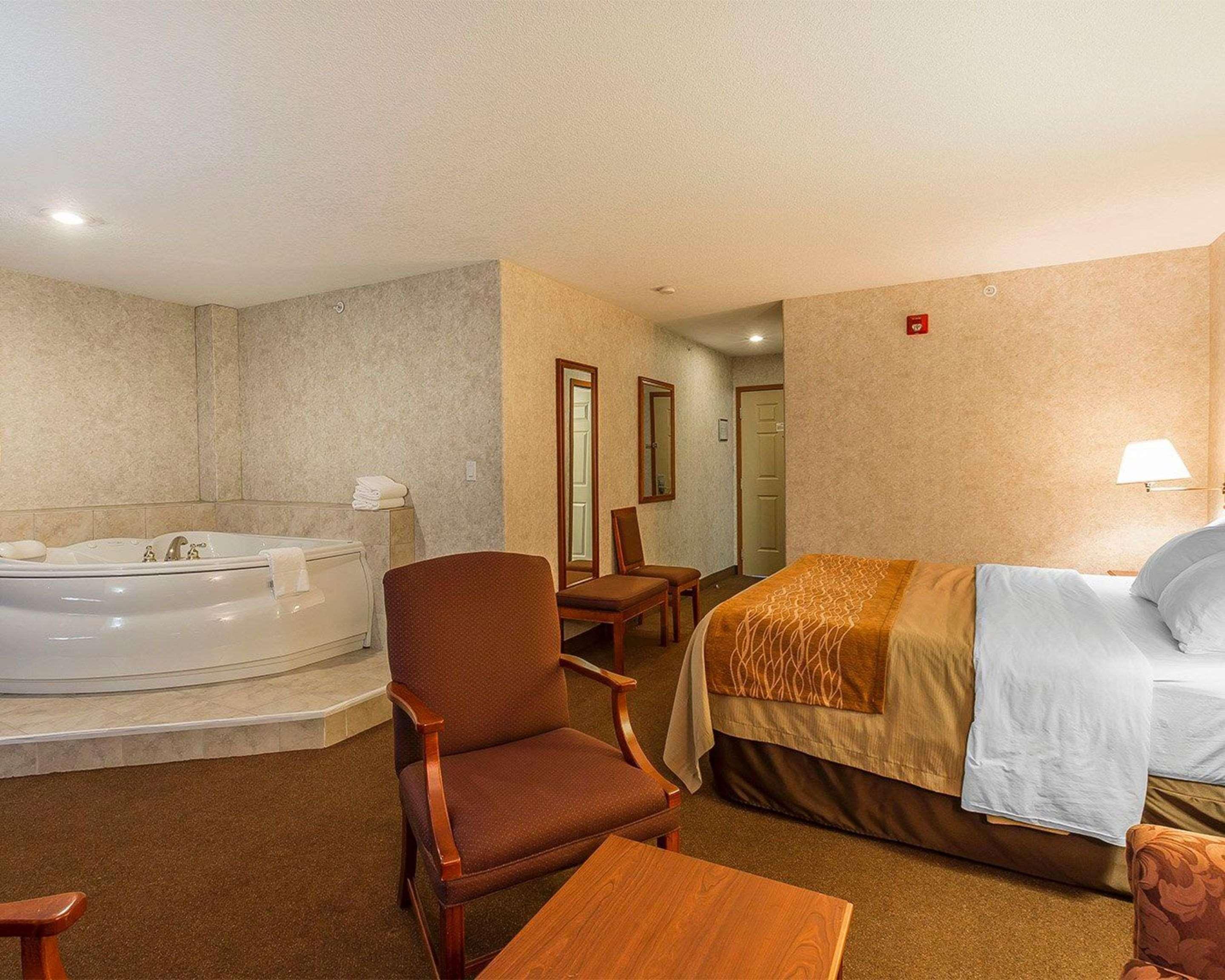 Comfort Inn Lethbridge Eksteriør bilde